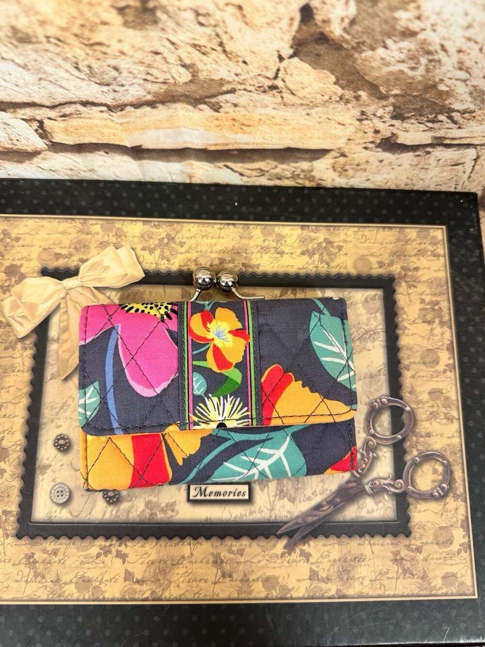 Vera Bradley Kisslock Wallet Tropical Flora Quilted Cotton